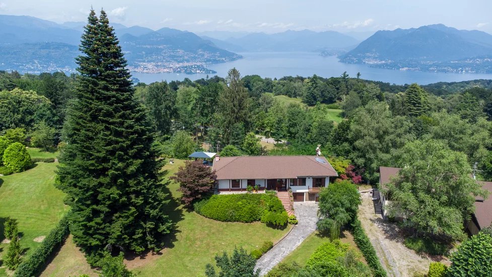 Villa à Stresa, Italie, 330 m² - image 18