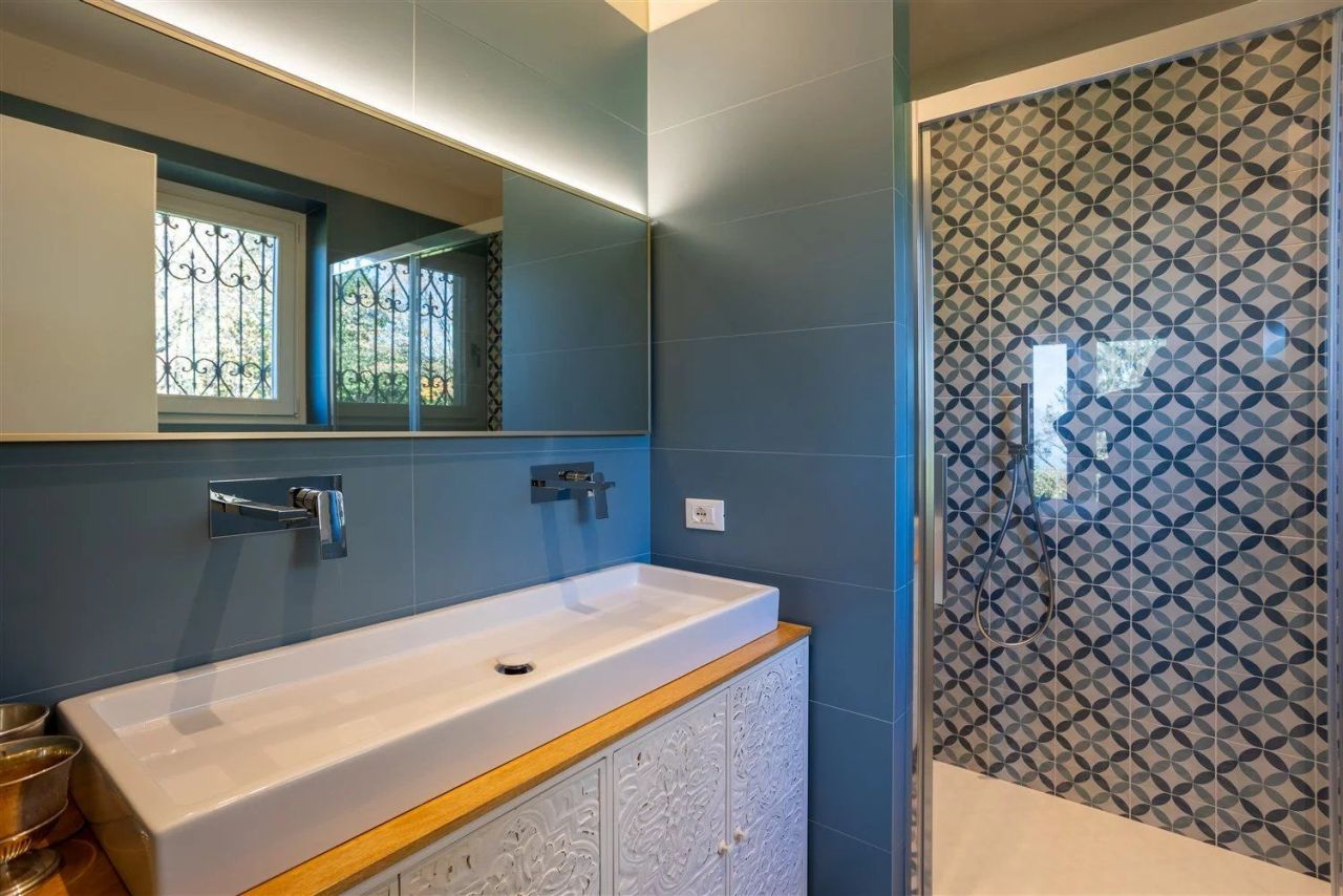 Villa à Stresa, Italie, 330 m² - image 14