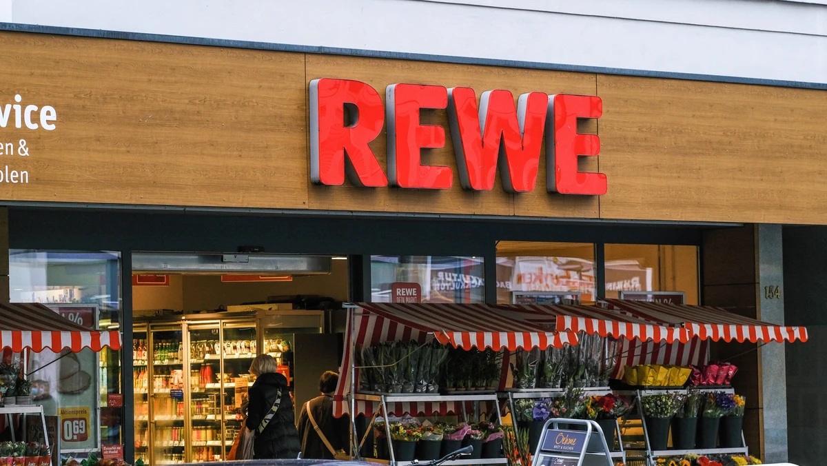 Proprietà commerciale a Ratingen, Germania, 1 539 m² - foto 1