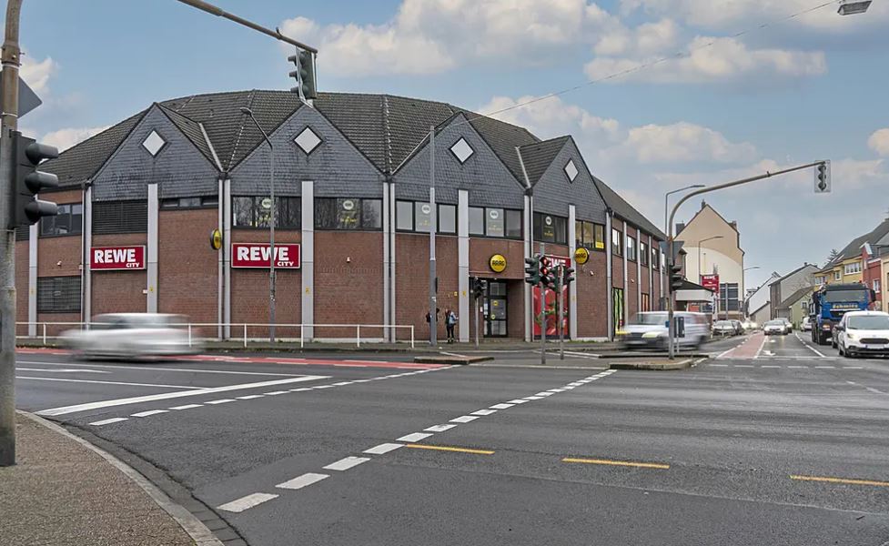 Commercial property in Ratingen, Germany, 1 539 m² - picture 6