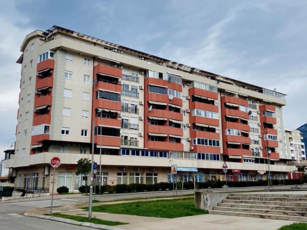 Flat in Bar, Montenegro, 53 m² - picture 8