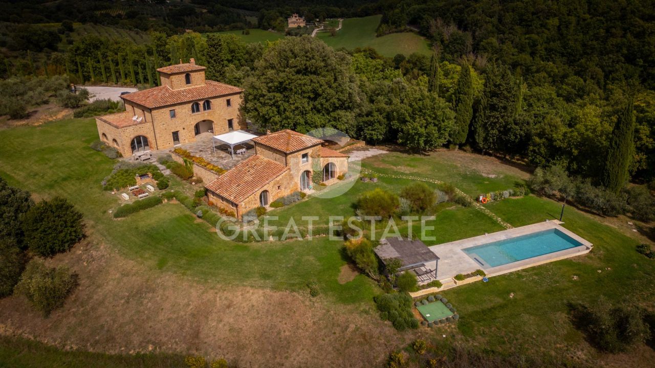 Casa a Torrita di Siena, Italia, 543.95 m² - foto 1
