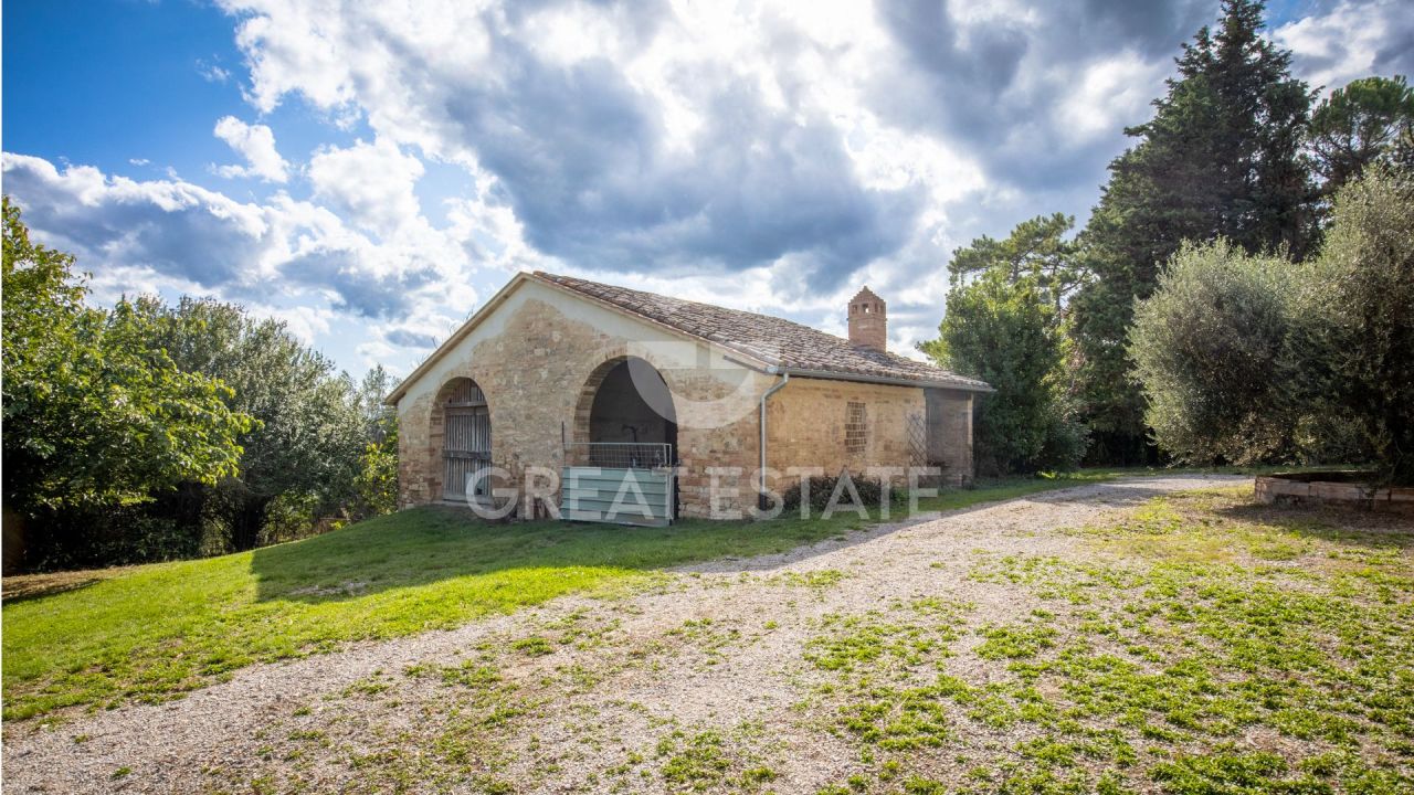 House in Marsciano, Italy, 749.5 m² - picture 8