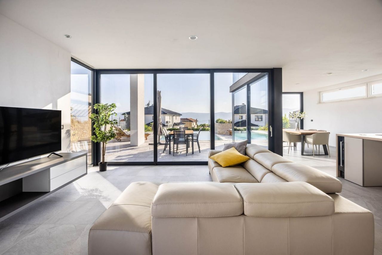 Villa on Krk, Croatia, 210 m² - picture 8