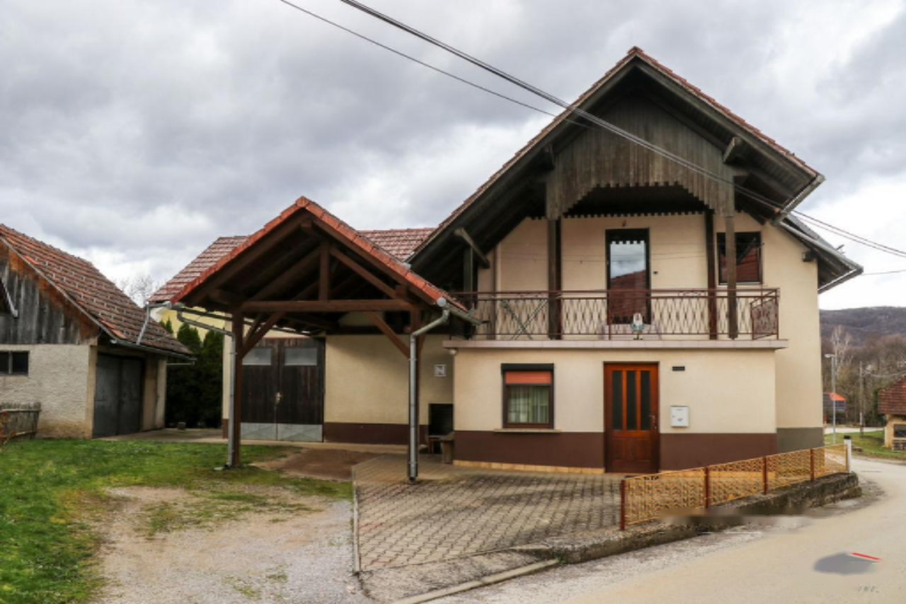 Casa a Črnomelj, Slovenia, 117 m² - foto 1