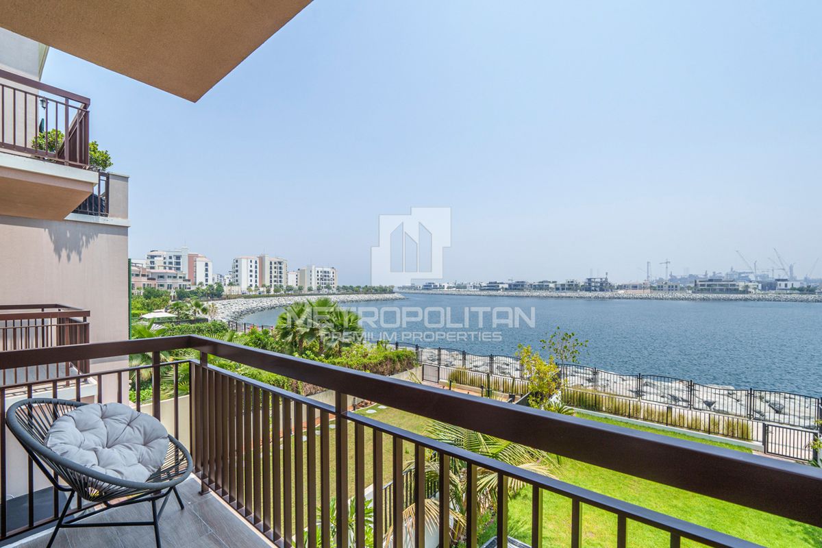 Villa en Dubái, EAU, 330 m² - imagen 1