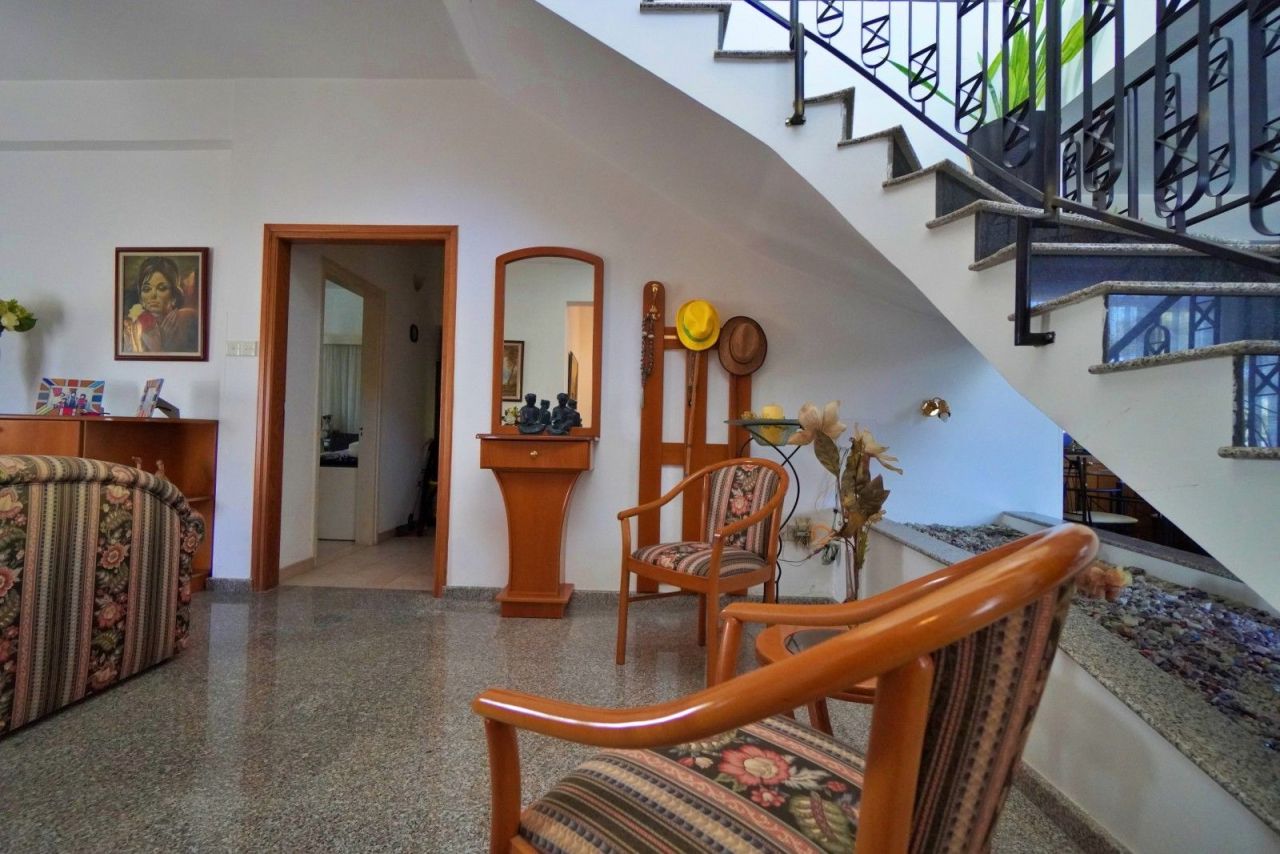 Villa in Larnaca, Cyprus, 307 m² - picture 18