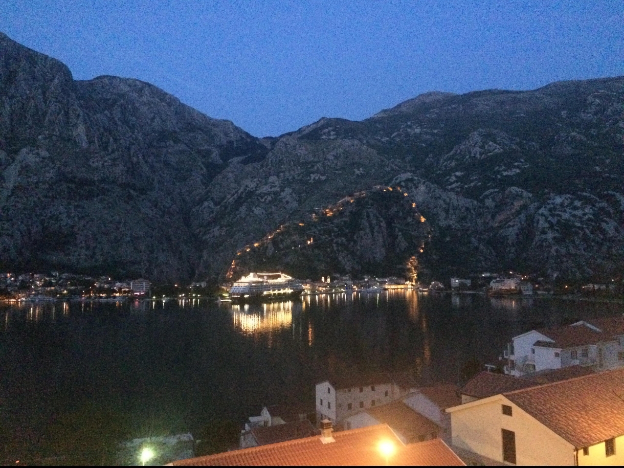 Apartment in Kotor, Montenegro, 76 m² - picture 2