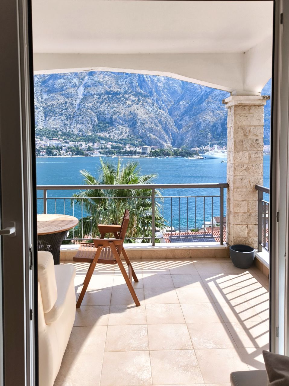 Apartment in Kotor, Montenegro, 76 m² - picture 14