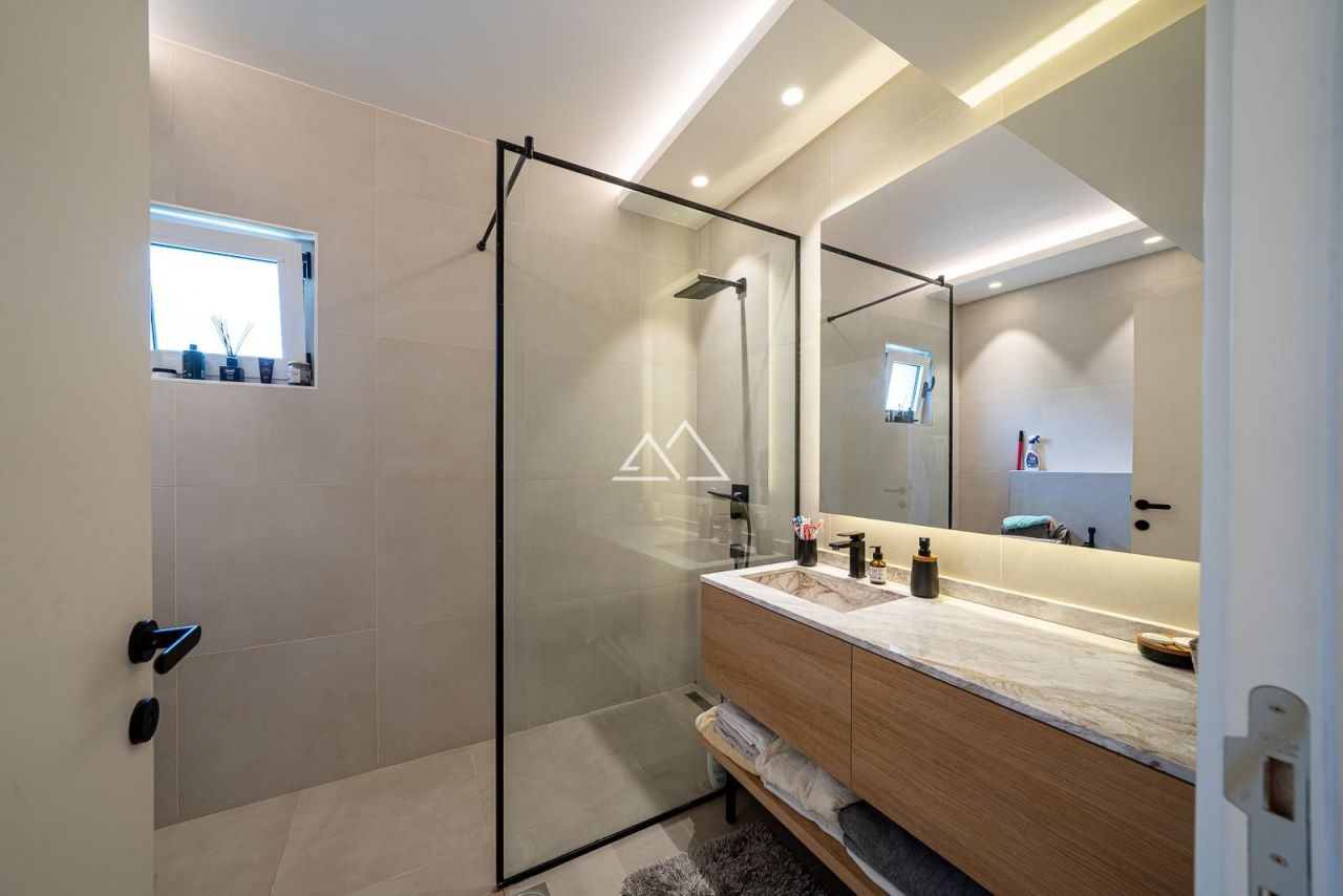 Appartamenti a Tivat, Montenegro, 122 m² - foto 19