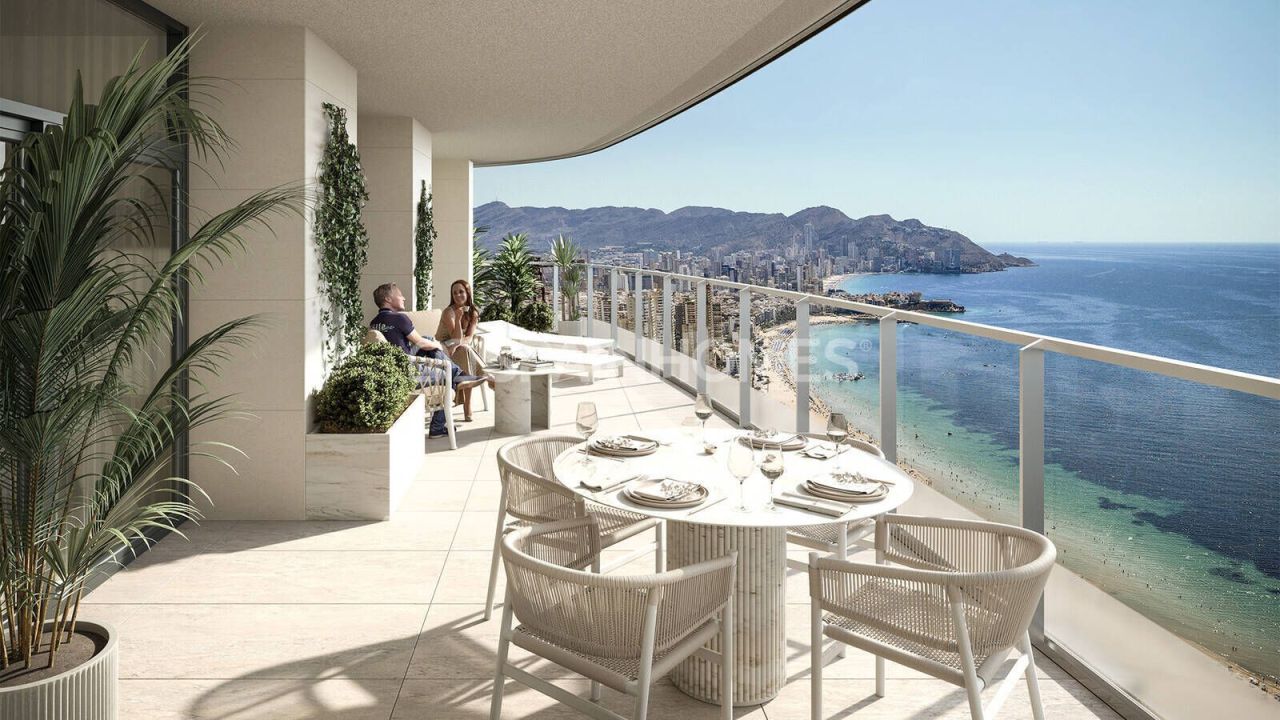 Apartment in Benidorm, Spain, 144 m² - picture 1