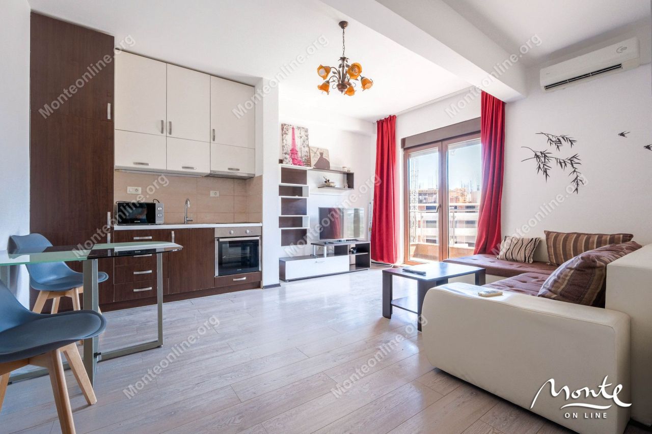 Apartamento en Budva, Montenegro, 40 m² - imagen 1