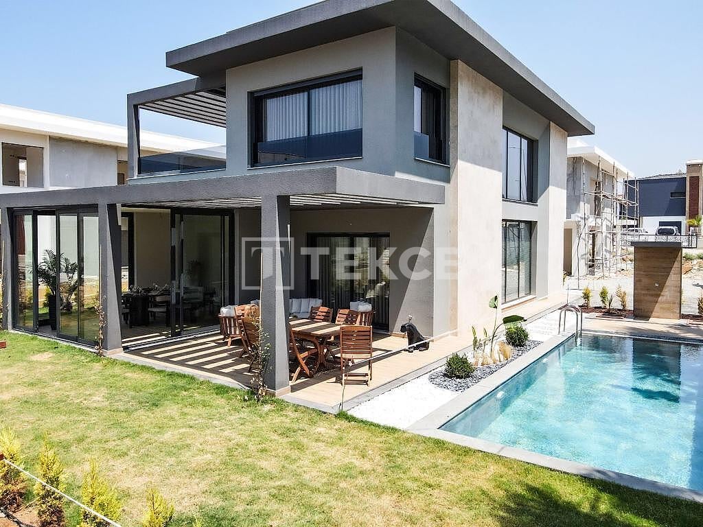 Villa en Kusadasi, Turquia, 337 m² - imagen 1