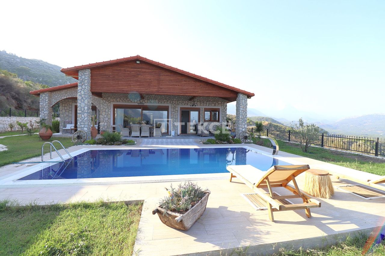Villa in Kumluca, Turkey, 247 m² - picture 2