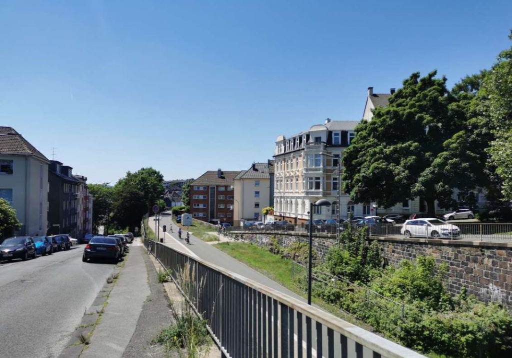 Land in Wuppertal, Germany, 563 m² - picture 1