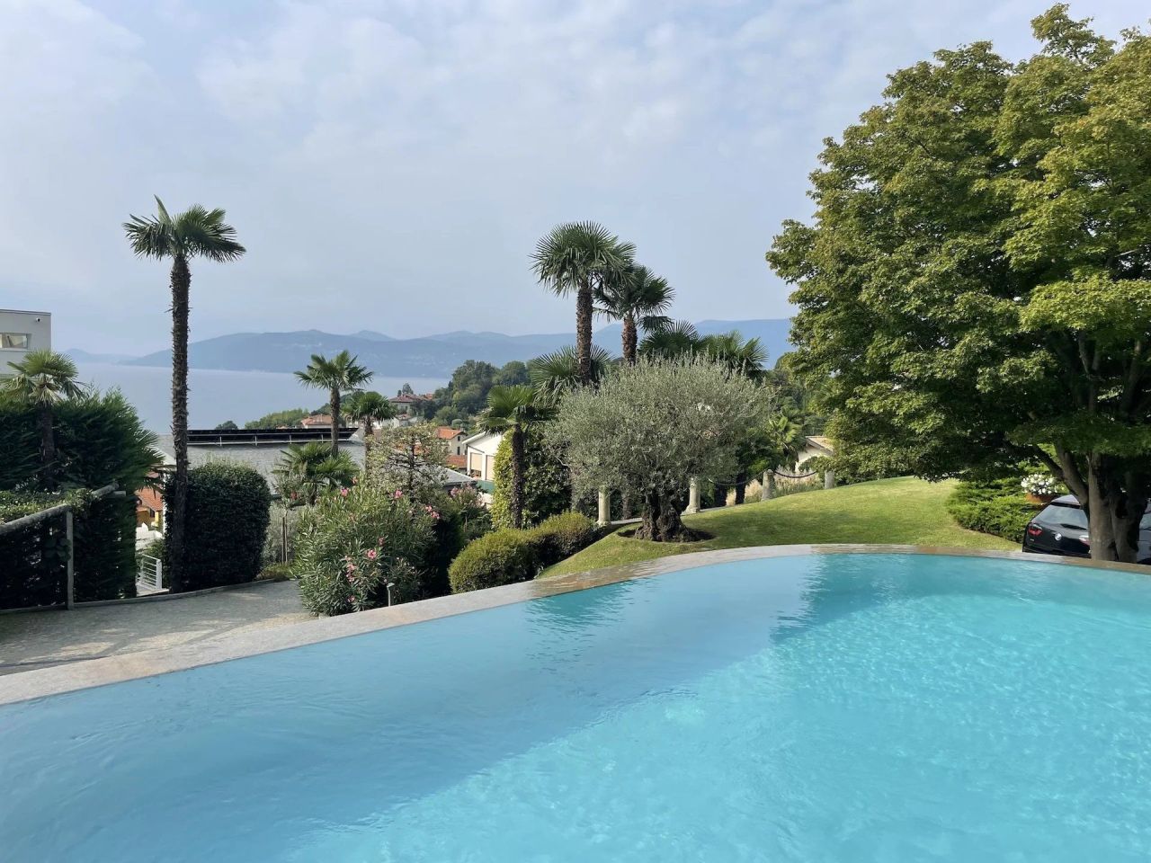 Villa à Verbania, Italie, 201 m² - image 4