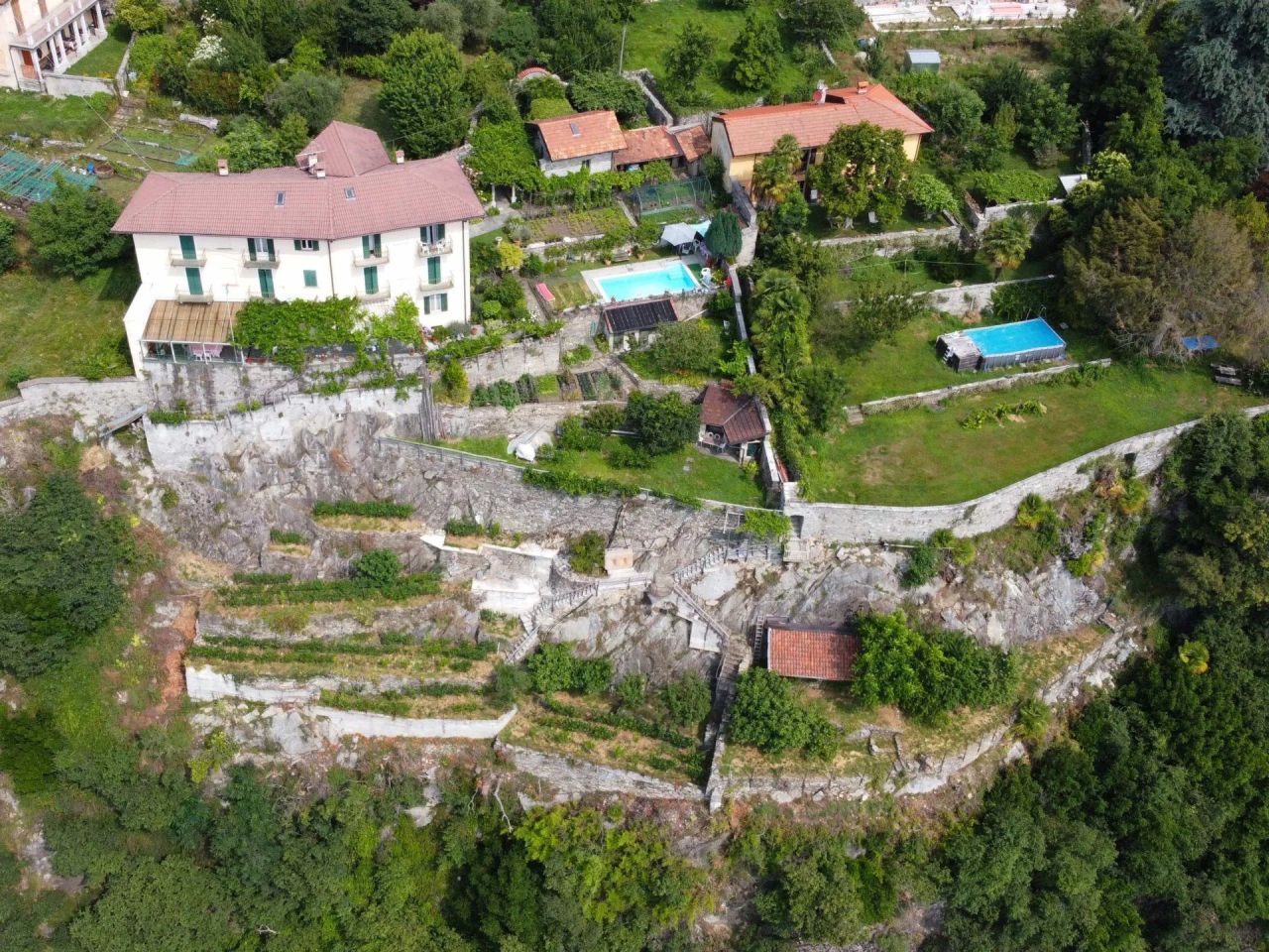 Villa in Cannero Riviera, Italy, 530 m² - picture 2