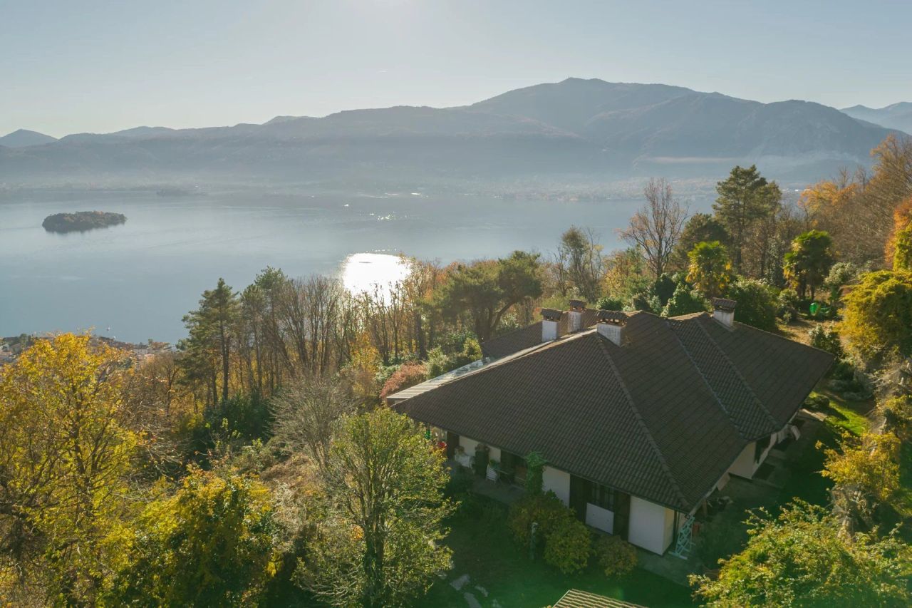Villa in Verbania, Italy, 500 m² - picture 17