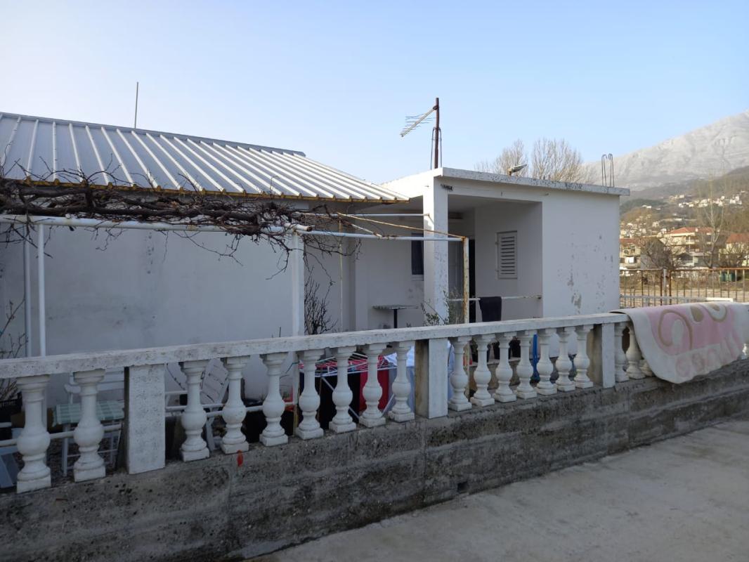 Casa en Igalo, Montenegro, 140 m² - imagen 2