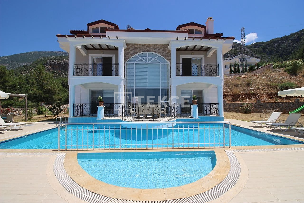Villa in Fethiye, Turkey, 290 m² - picture 1