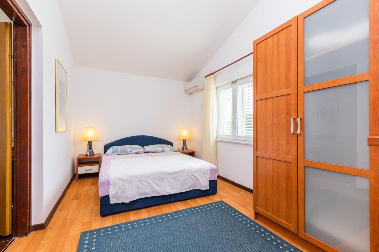 Hôtel Punat, Croatie, 210 m² - image 15