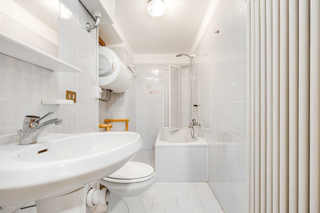 House in Valsolda, Italy, 150 m² - picture 14