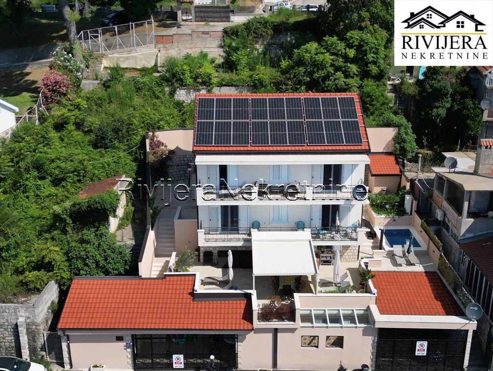 Casa a Herceg-Novi, Montenegro, 400 m² - foto 2