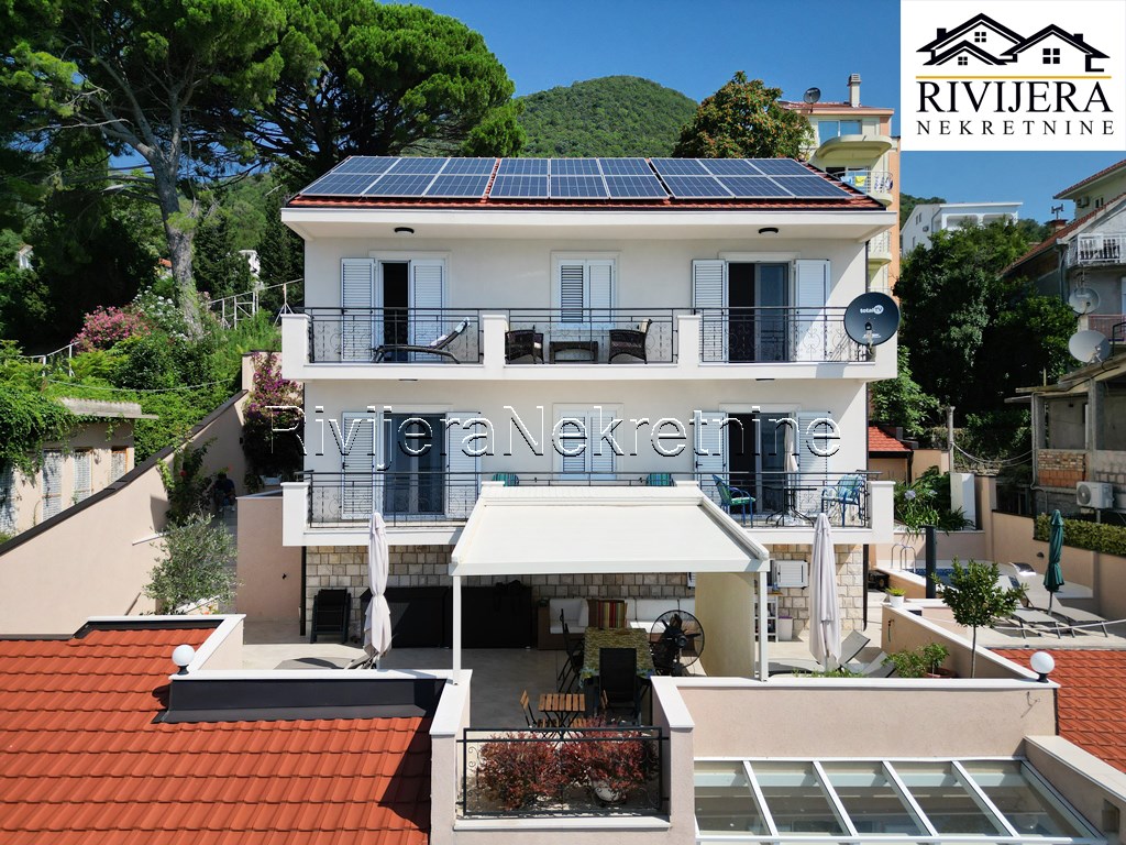 Casa a Herceg-Novi, Montenegro, 400 m² - foto 3