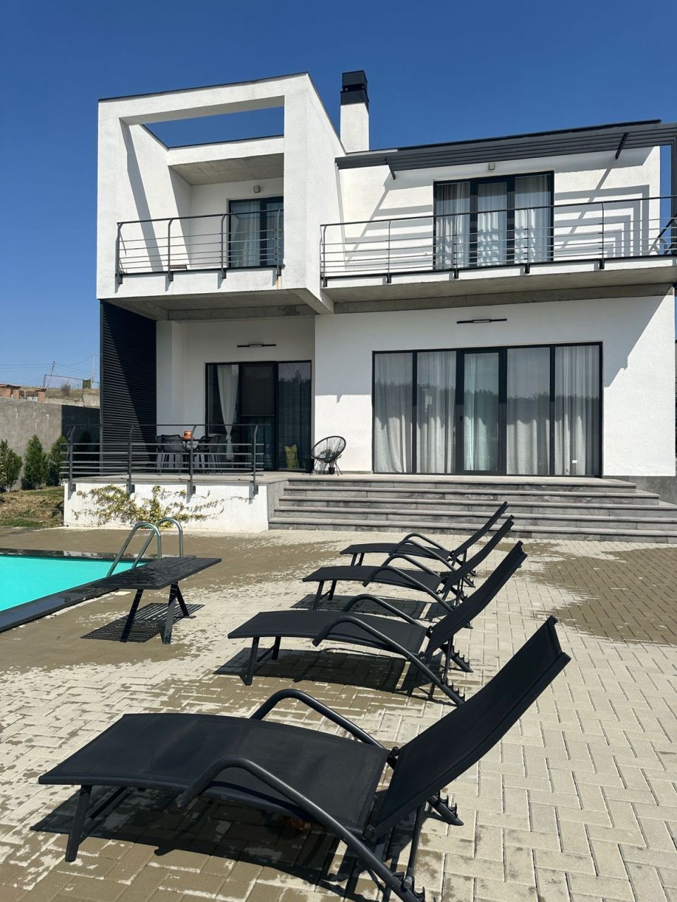 Casa a Tbilisi, Georgia, 358 m² - foto 1