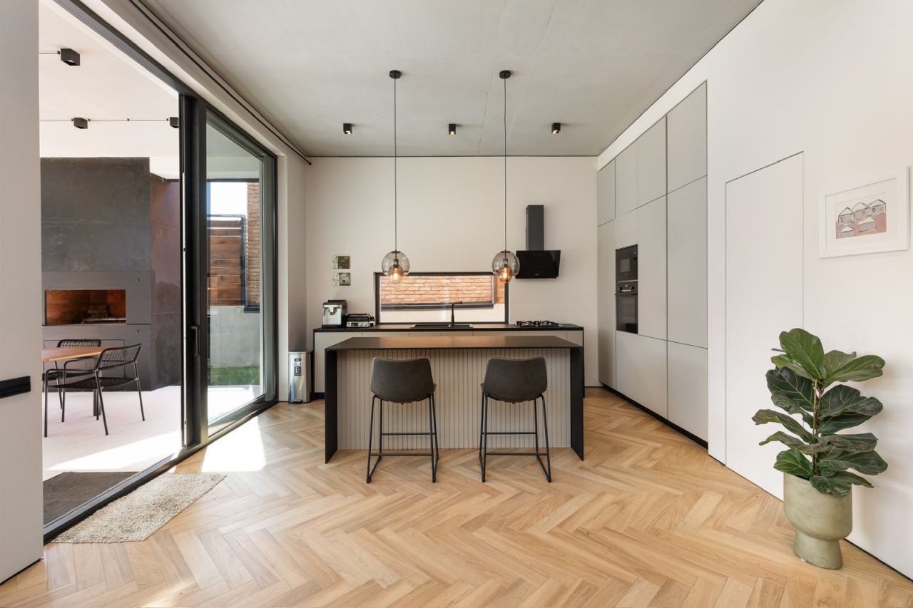 Maison à Tbilissi, Géorgie, 330 m² - image 8