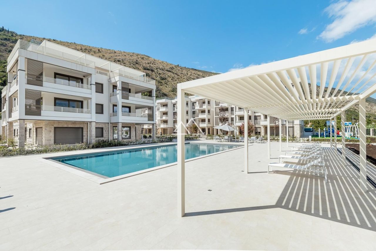 Apartment Herceg Novi, Montenegro, 78 m² - Foto 1