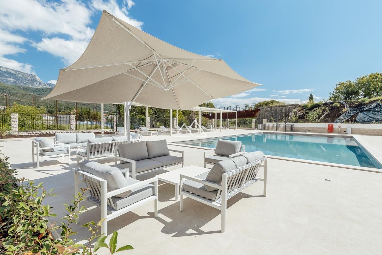 Apartment Herceg Novi, Montenegro, 82 m² - picture 17