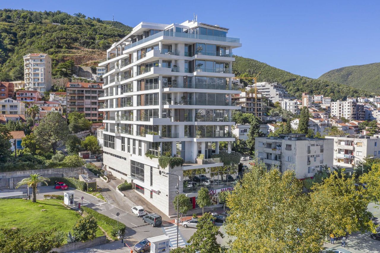 Apartment in Budva, Montenegro, 100 m² - Foto 1