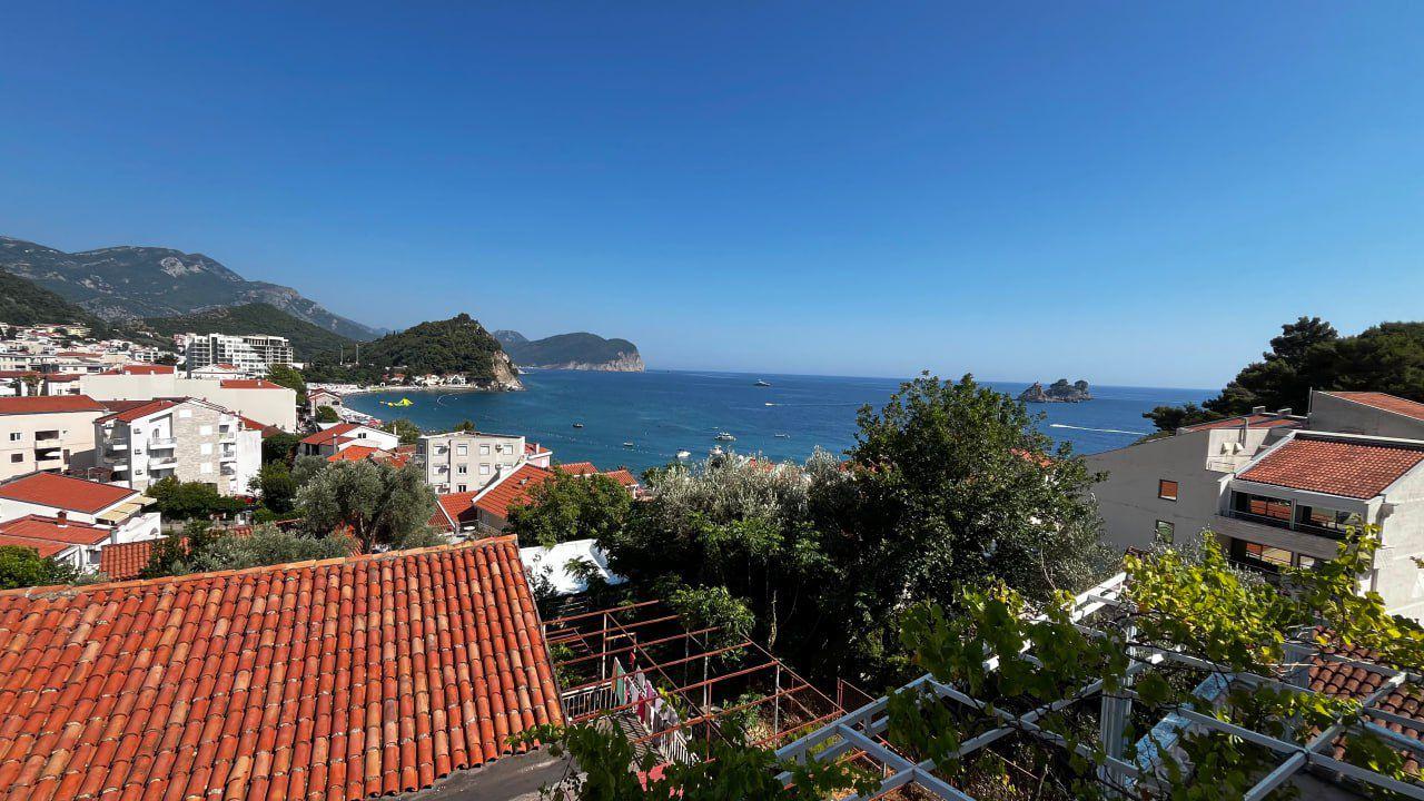 Flat in Petrovac, Montenegro, 67 m² - picture 2