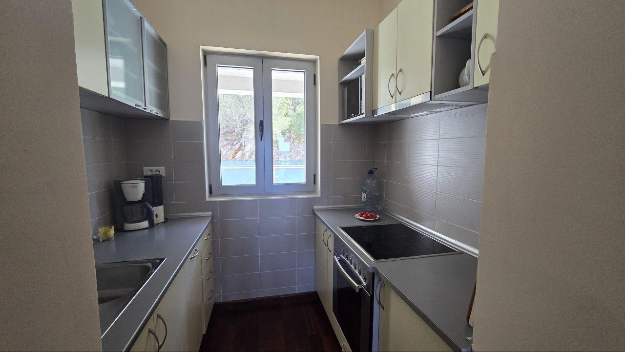 Appartement à Petrovac, Monténégro, 93 m² - image 5