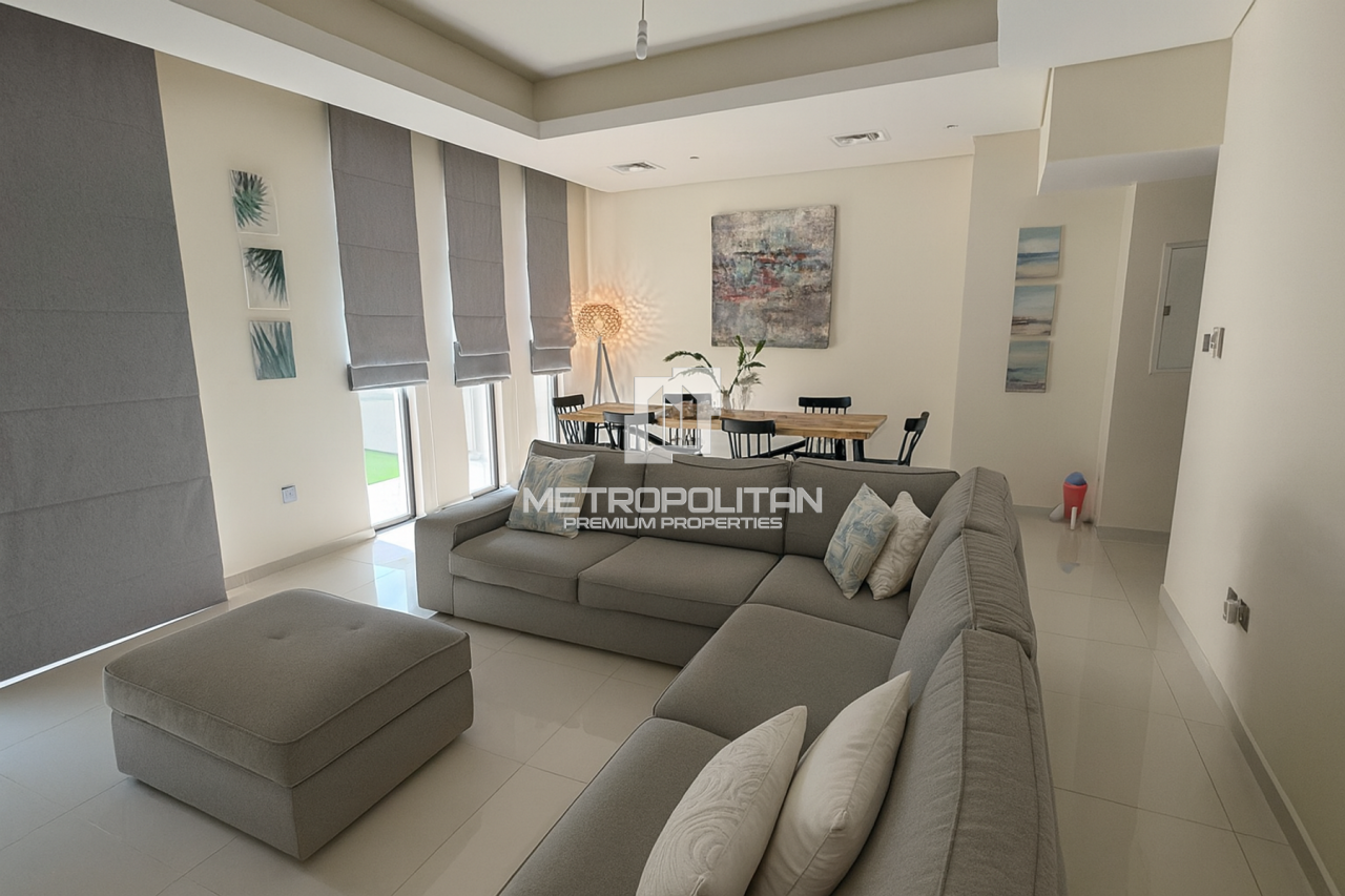 Townhouse in Dubai, UAE, 232 m² - picture 2