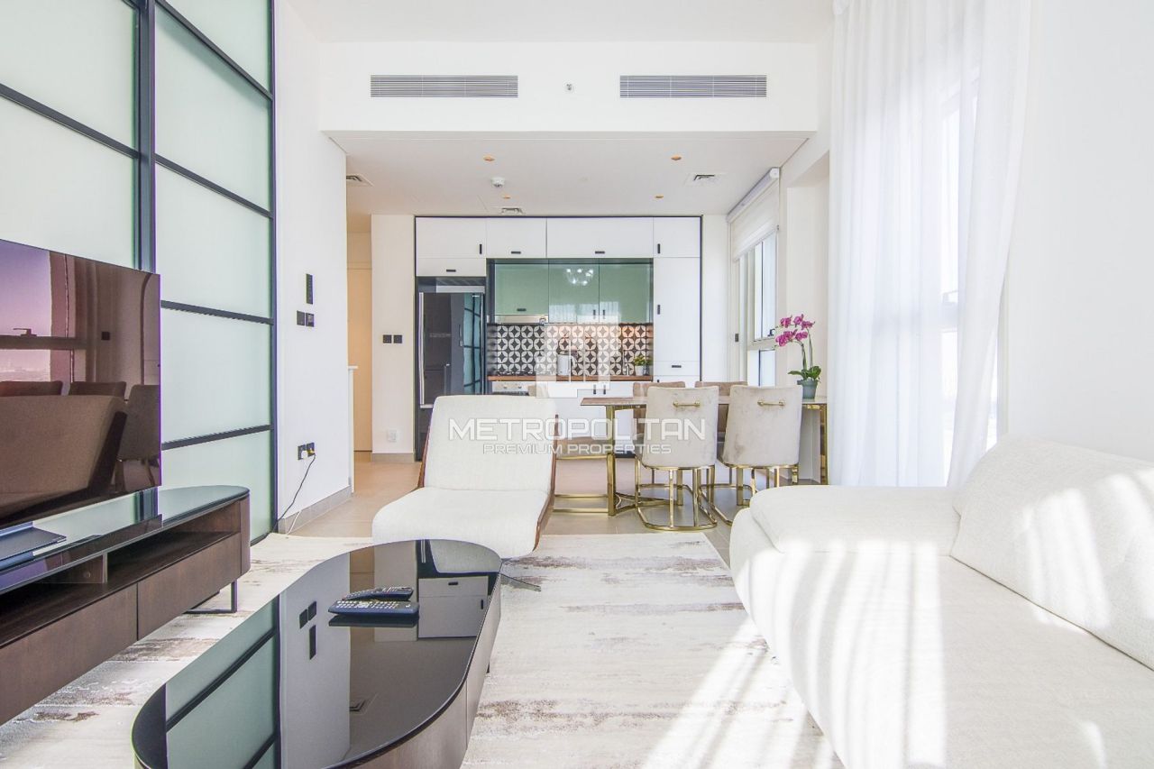 Apartment in Dubai, UAE, 69 m² - picture 4