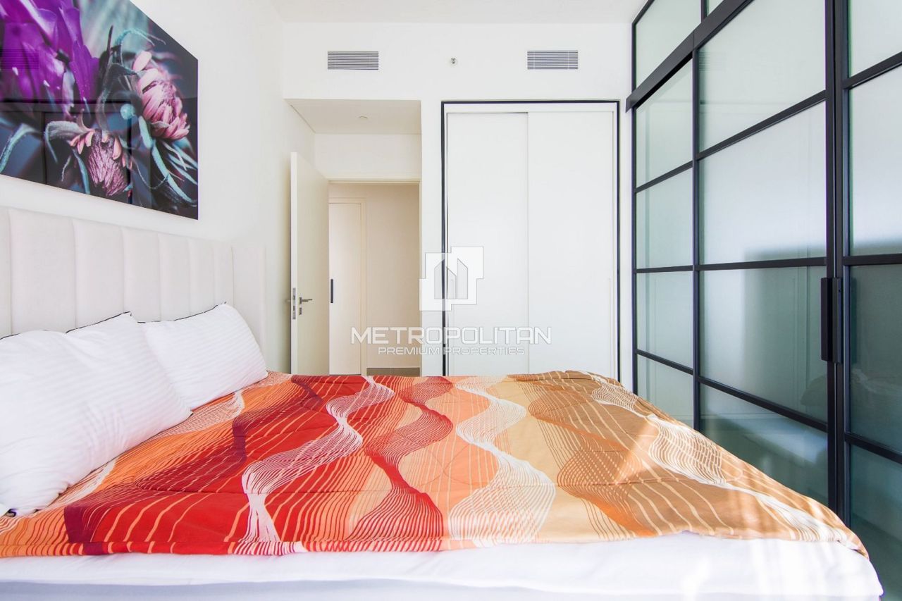 Apartment in Dubai, UAE, 69 m² - picture 13