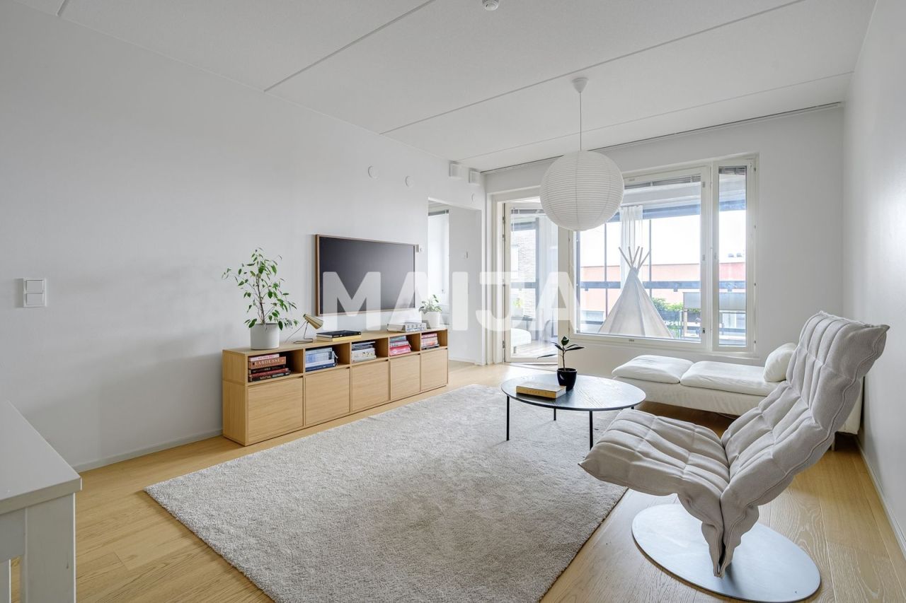 Apartment in Helsinki, Finland, 57 m² - picture 3