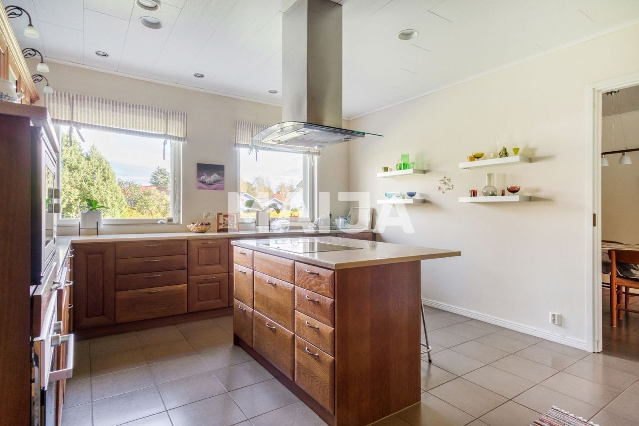 Maison à Riihimaki, Finlande, 230 m² - image 6