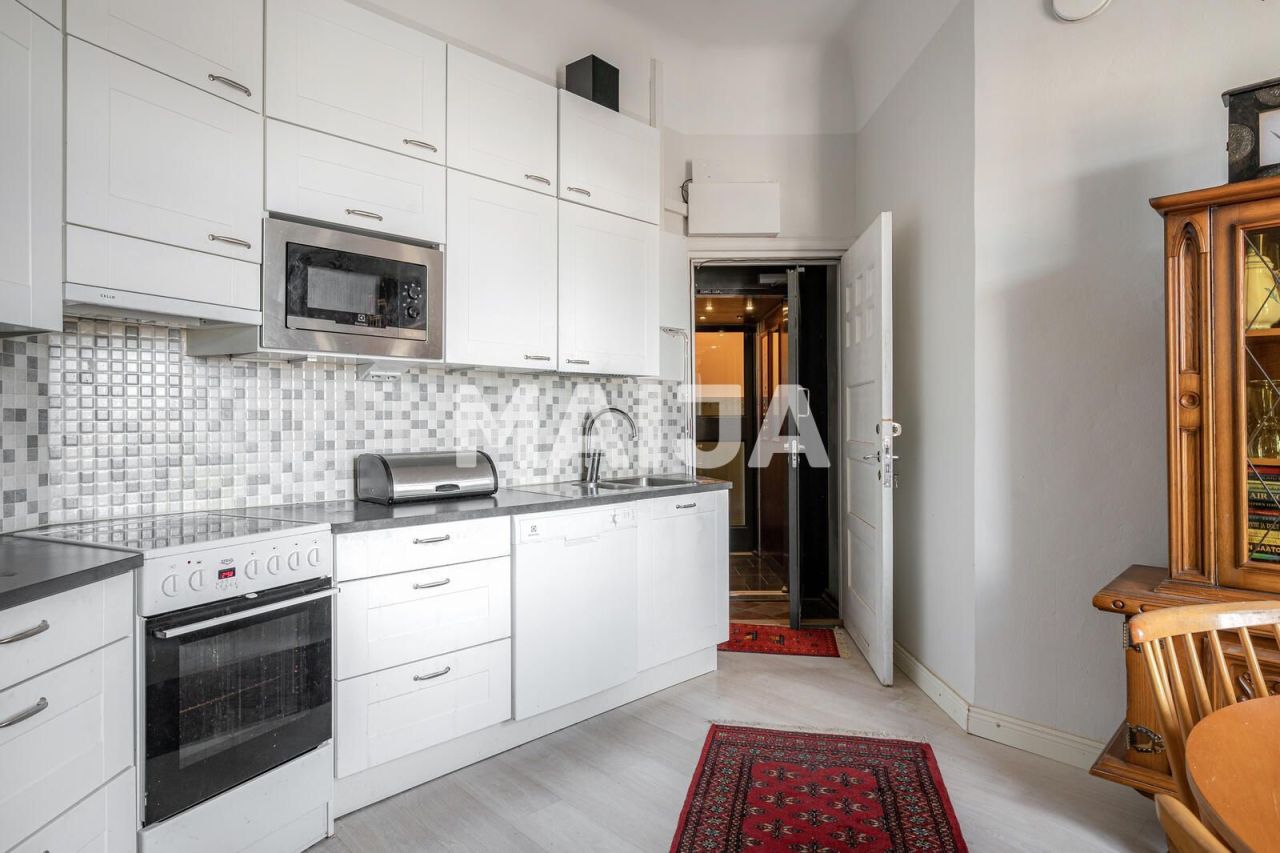 Apartment in Helsinki, Finland, 76 m² - picture 7