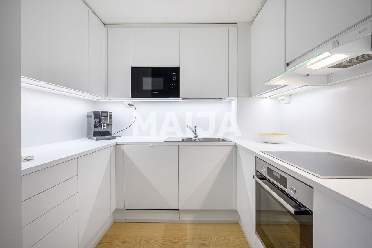 Apartment in Helsinki, Finland, 57 m² - picture 7