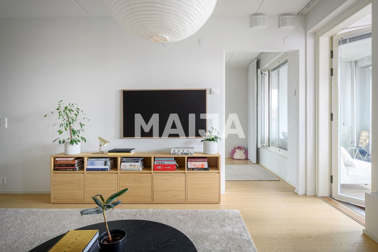 Apartment in Helsinki, Finland, 57 m² - picture 8