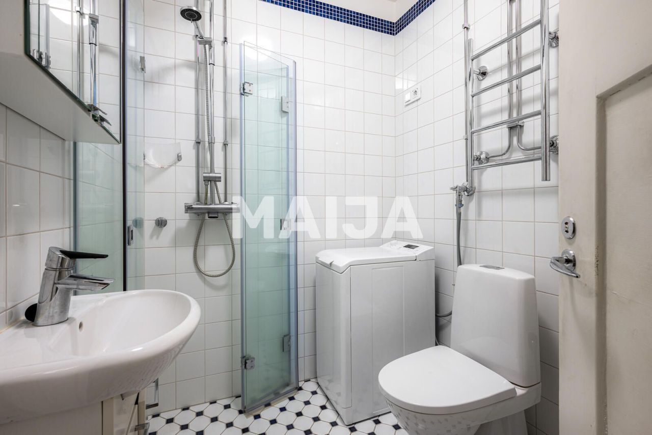 Apartment in Helsinki, Finland, 76 m² - picture 11