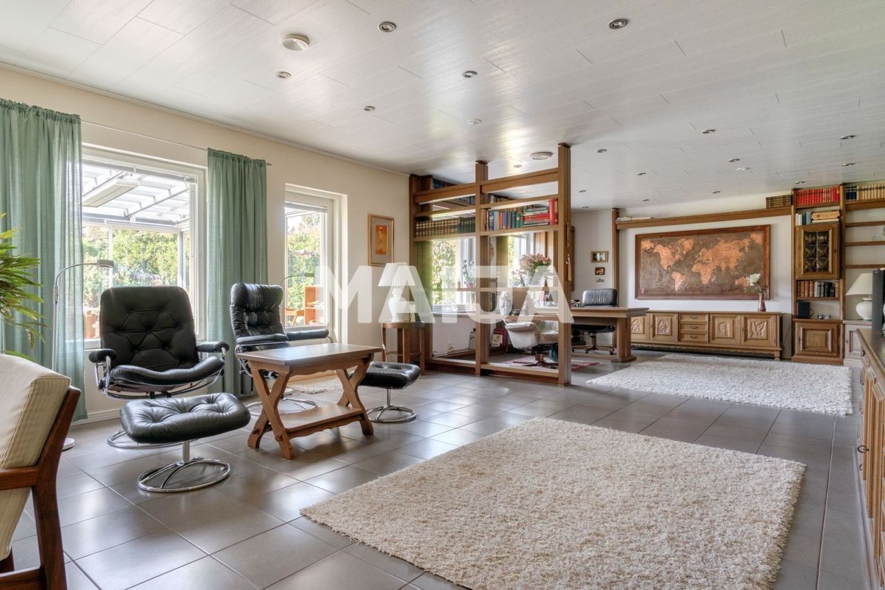 Maison à Riihimaki, Finlande, 230 m² - image 11