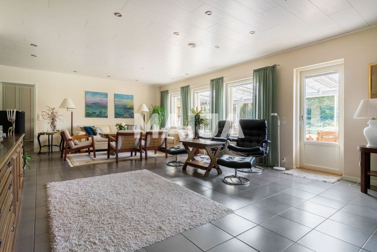 Maison à Riihimaki, Finlande, 230 m² - image 12