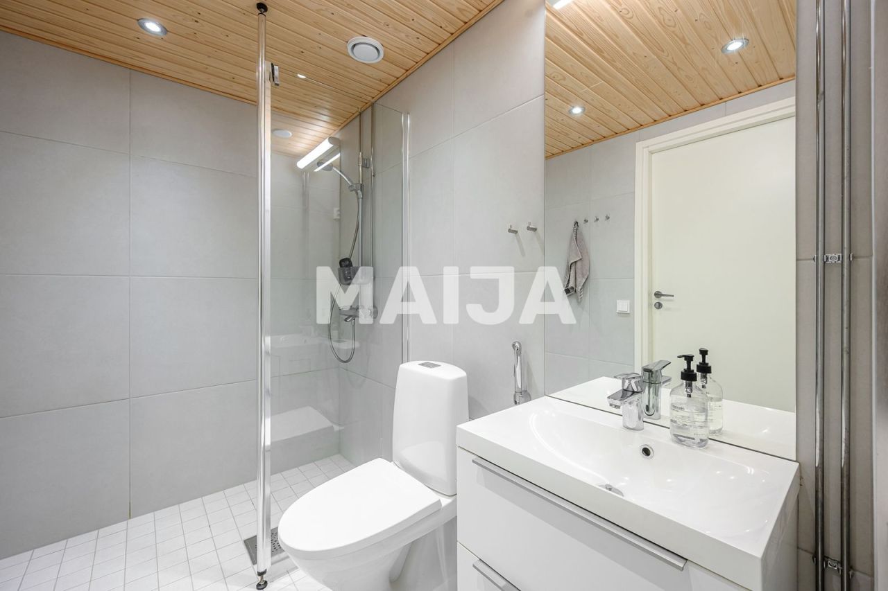 Apartment in Helsinki, Finland, 57 m² - picture 13