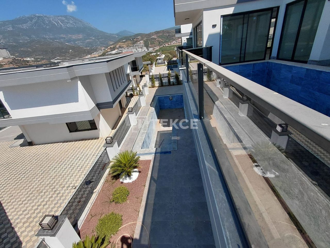 Villa à Alanya, Turquie, 677 m² - image 7