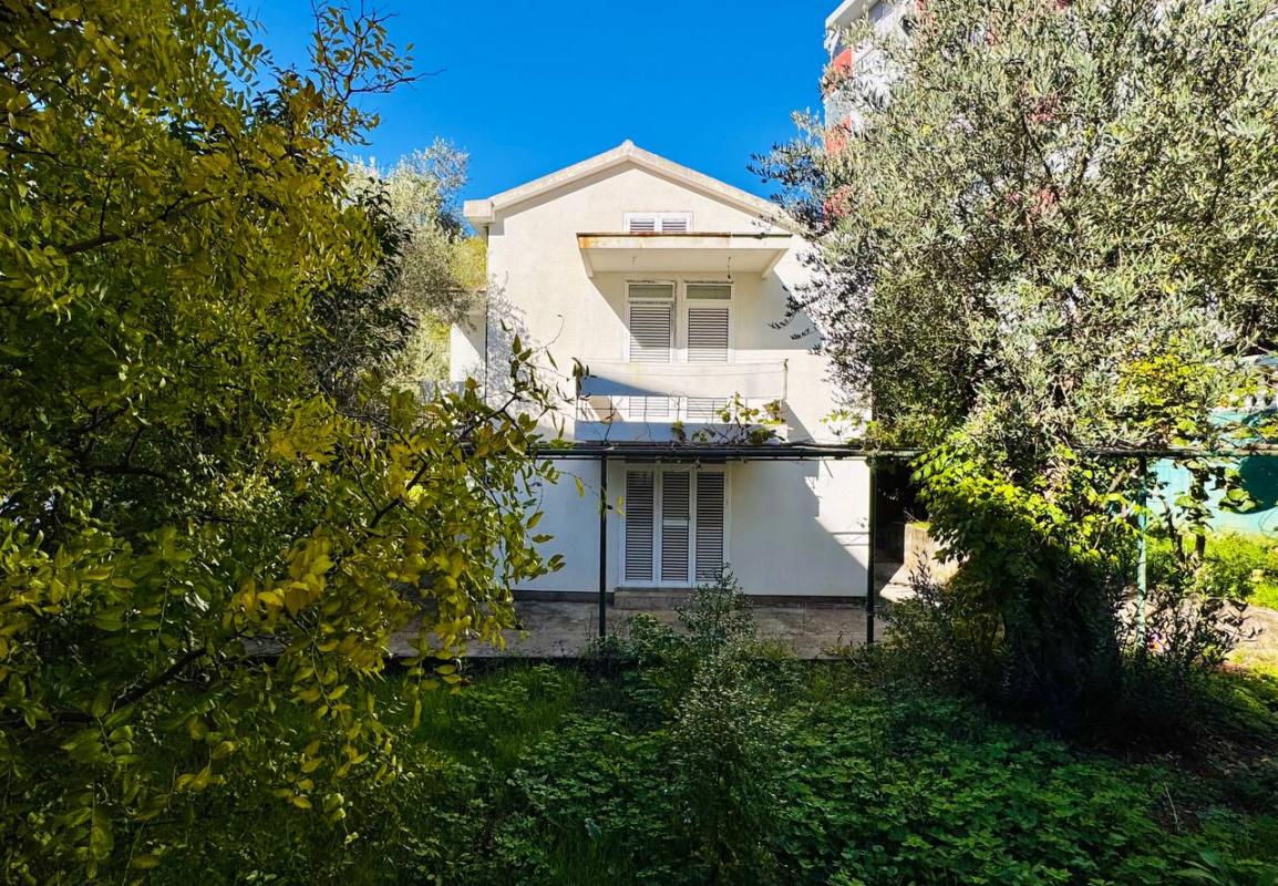 Haus in Petrovac, Montenegro, 154 m² - Foto 1