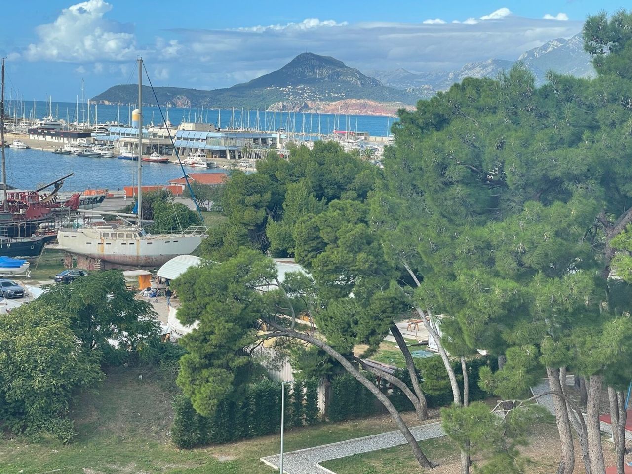 Flat in Bar, Montenegro, 86 m² - picture 12